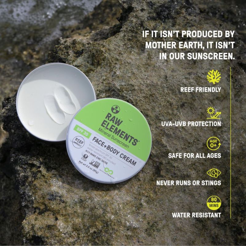 Protector solar Raw Elements mineral para rostro y cuerpo SPF30 90 ml lata