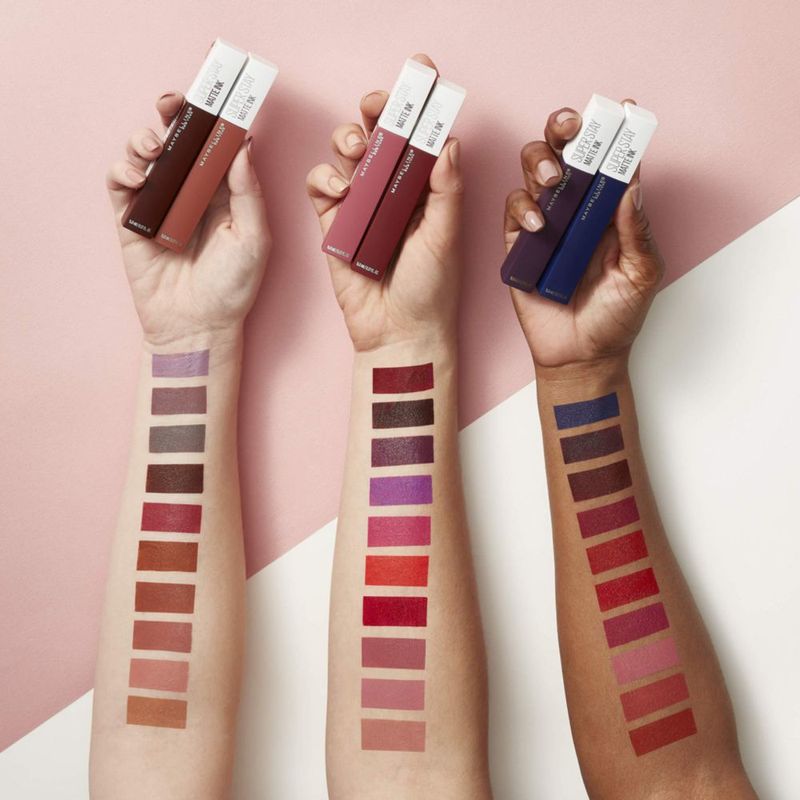 Lápiz labial líquido Maybelline Super Stay Matte Ink Savant 16H