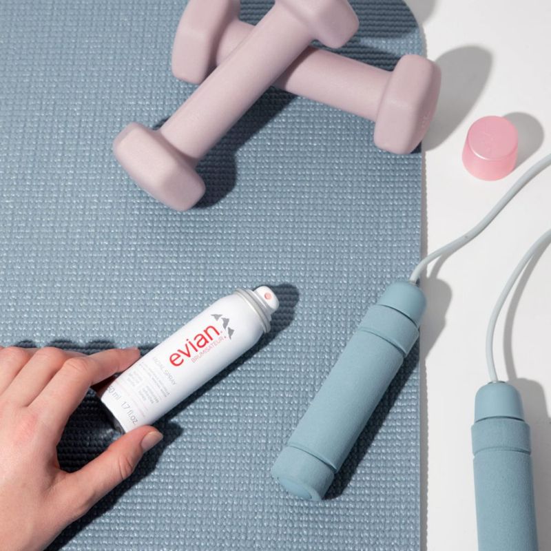 Spray facial Evian Travel Trio 50 ml hidrata la piel al instante