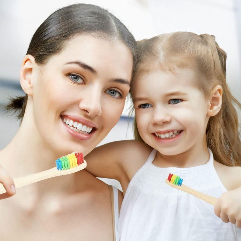 Juego familiar de cepillos de dientes SEVENHEAD Bamboo para adultos y niños 6+4 unidades