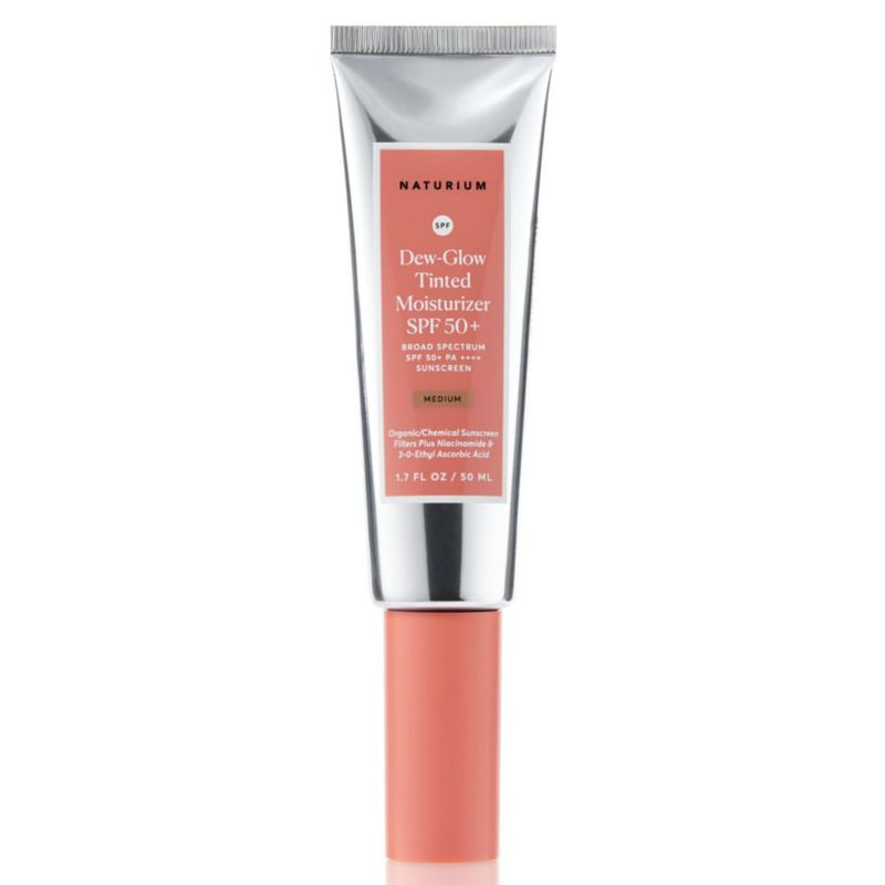 Protector solar hidratante Naturium Dew-Glow SPF 50+ Medium 50 ml