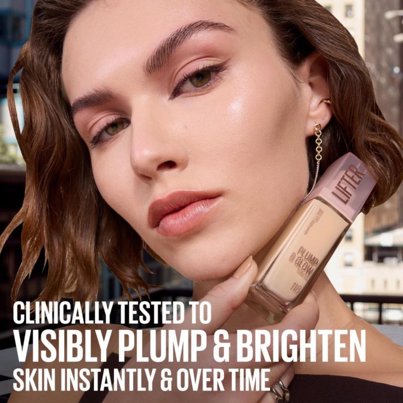 Base de maquillaje Maybelline Lifter Plump & Glow 30 ml 210