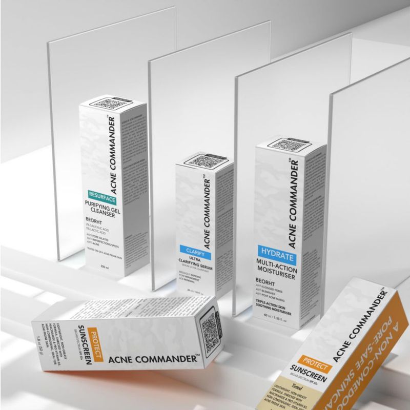 Protector solar facial Acne Commander Mineral SPF 50 con tinte 52 g