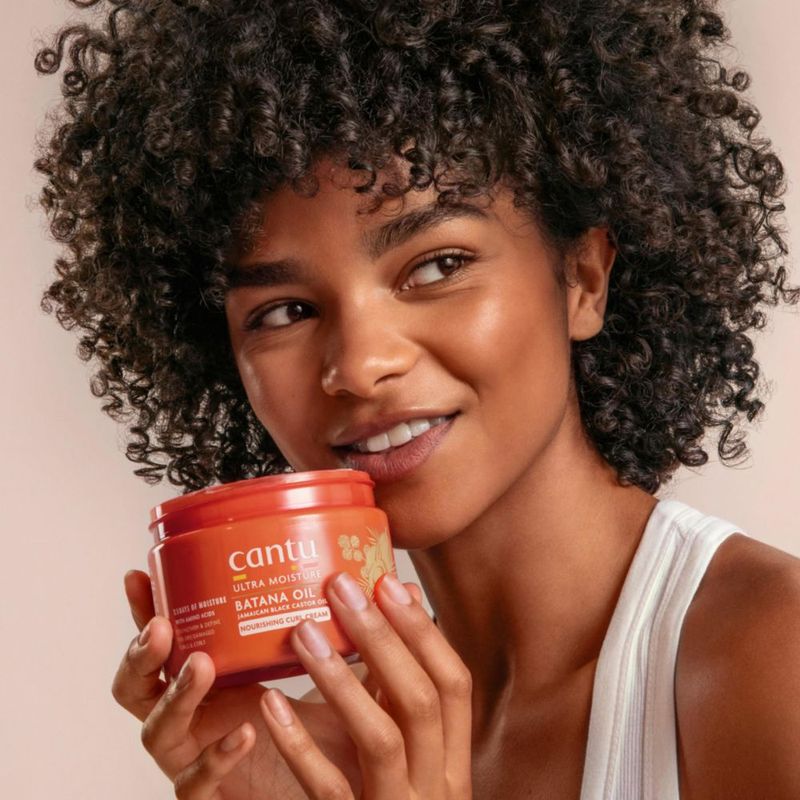 Crema para Rizos Cantu 283 g Batana + Aceite de Ricino Negro