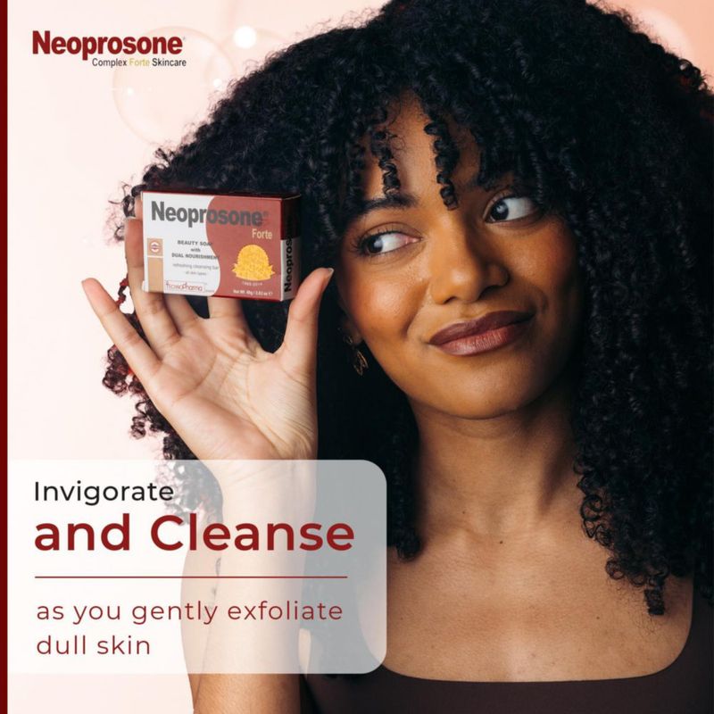 Jabón Neoprosone 80 g Iluminador para la Piel con Glicerina