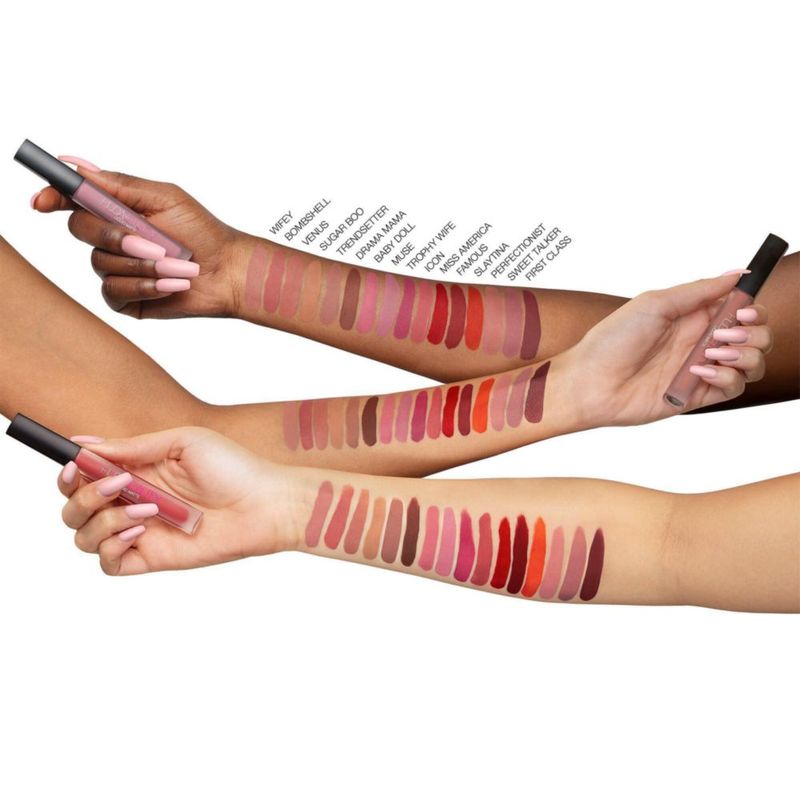 Labial Líquido Mate Huda Perfeccionista a Prueba de Transferencia