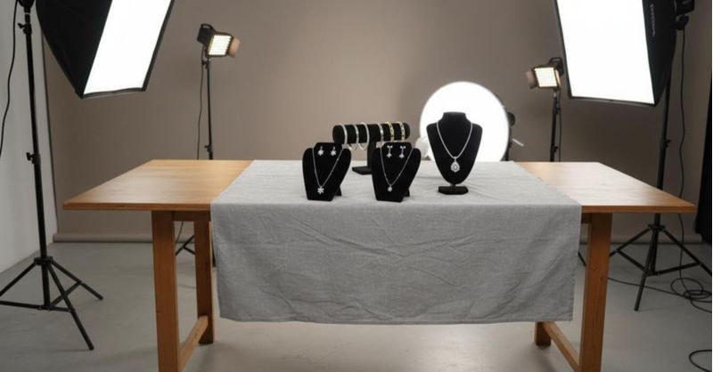 Set de exhibición de collares RingsTown 4 piezas con terciopelo negro