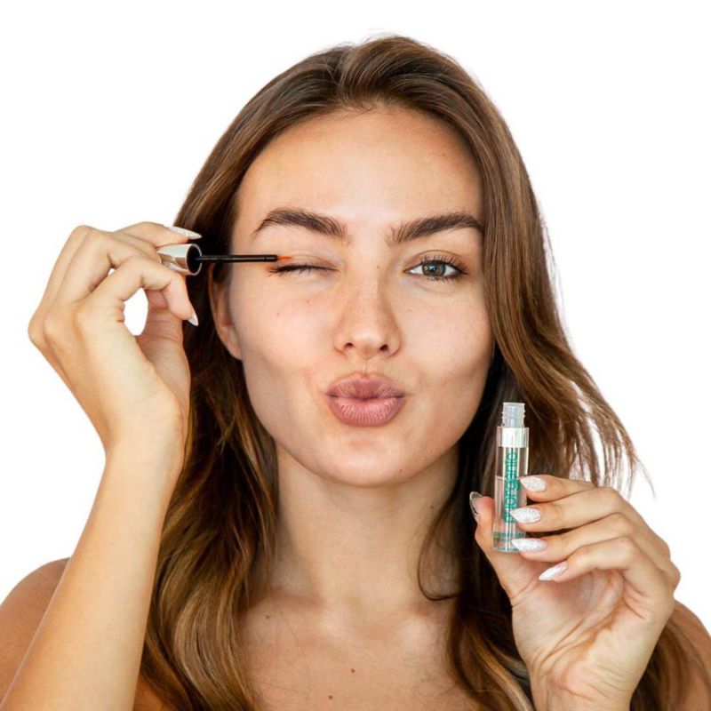 Sérum para el crecimiento de pestañas NuOrganic más grueso más largo y fuerte 8 ml