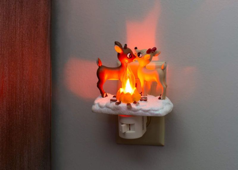 Luz nocturna romana de 13 cm con llama parpadeante (enchufe)