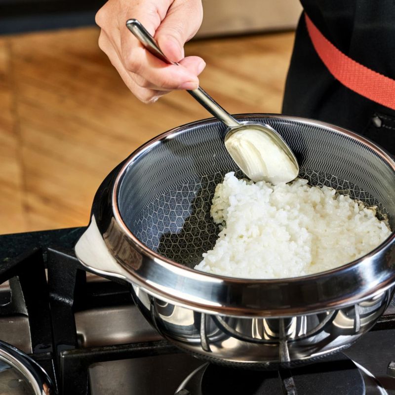 Olla para arroz HexClad 2 qt híbrida antiadherente para inducción