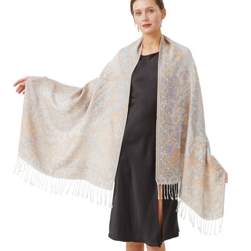 Bufanda Nonakgado con Estampado Paisley en Blanco y Azul – Viscosa