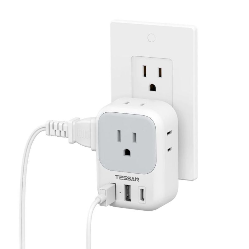 TESSAN Regleta Multicontacto Pared, Conector Multiple con 4 Salidas CA, Extension Electrica Outlet con 2 Puertos USB A y 1 Puert