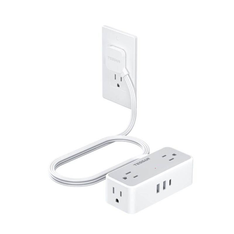TESSAN Extension Electrica Plano 1.5 M, Plana Regleta Multicontacto Extensión con Protector de Sobretensión, 4 Salidas de CA y 3