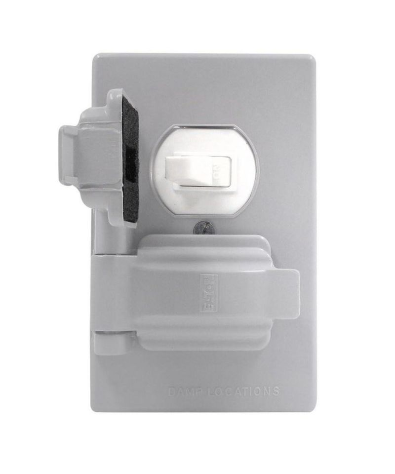 Kit de apagador dúplex con placa para exteriores Eaton, 120/277V,15 Amp, construido en policarbonato con alta resistente a impac