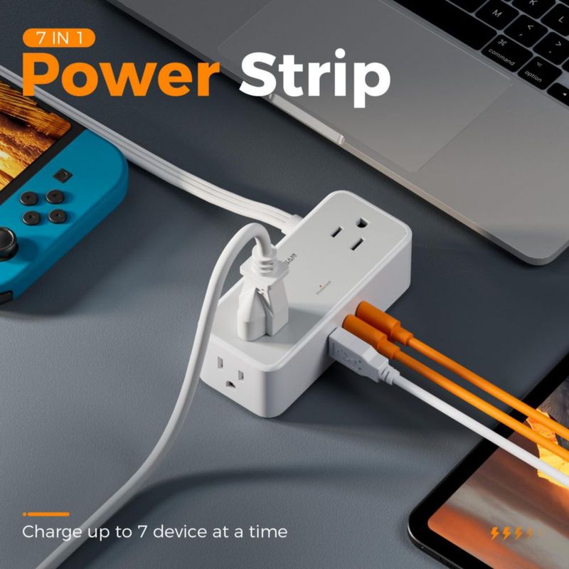 TESSAN Extension Electrica Plano 1.5 M, Plana Regleta Multicontacto Extensión con Protector de Sobretensión, 4 Salidas de CA y 3
