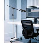 Soporte para micrófono InnoGear con brazo articulado ajustable y base de hierro resistente