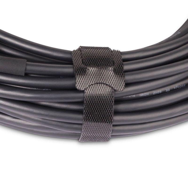 Cable HDMI StarTech.com de 30 m 8K a 60 Hz híbrido óptico activo