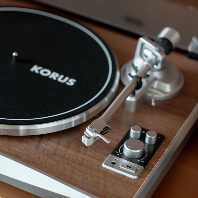 Tocadiscos Syitren KORUS Bluetooth de transmisión por correa y 2 velocidades