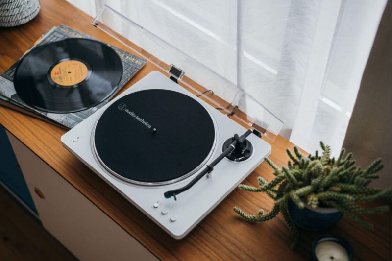 Tocadiscos inalámbrico Bluetooth Audio-Technica AT-LP70XBT
