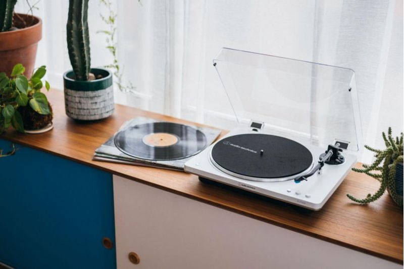 Tocadiscos inalámbrico Bluetooth Audio-Technica AT-LP70XBT