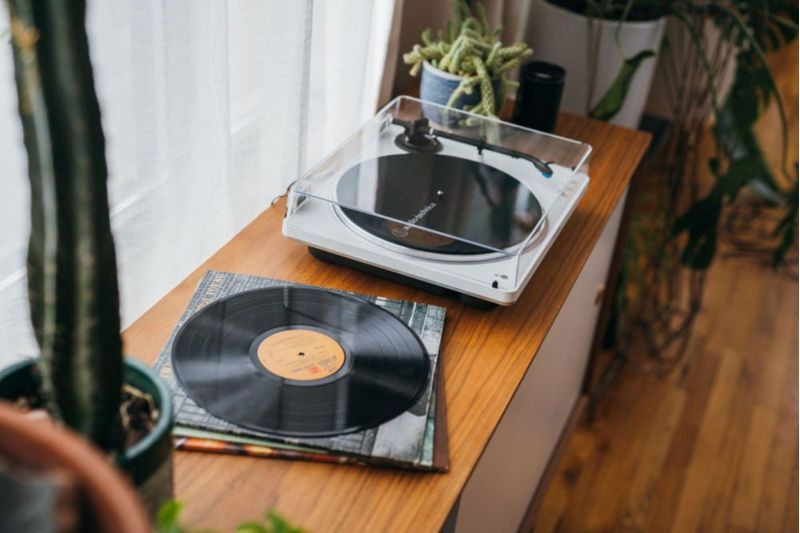 Tocadiscos inalámbrico Bluetooth Audio-Technica AT-LP70XBT