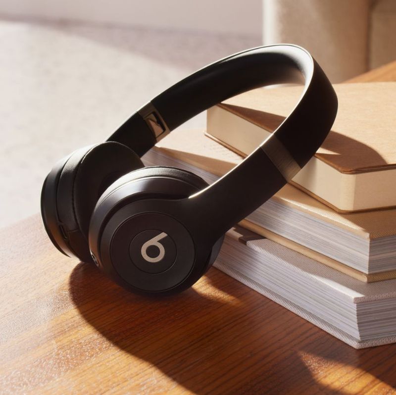 Audífonos Beats Solo 4 Inalámbricos Bluetooth Hasta 50 Horas Negro Mate