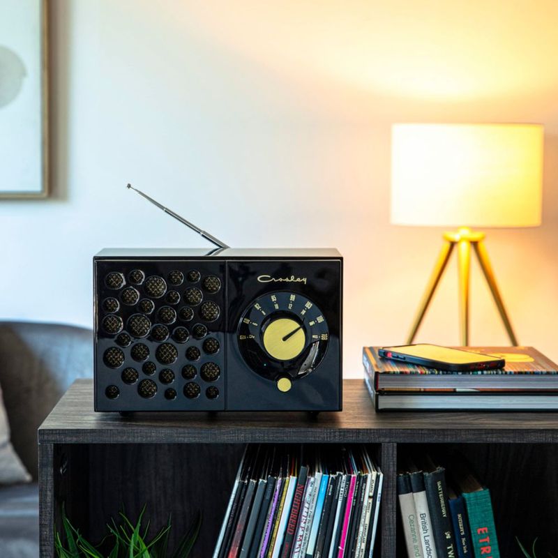 Radio Crosley CR3042A-BK Maverick AM/FM Bluetooth negro