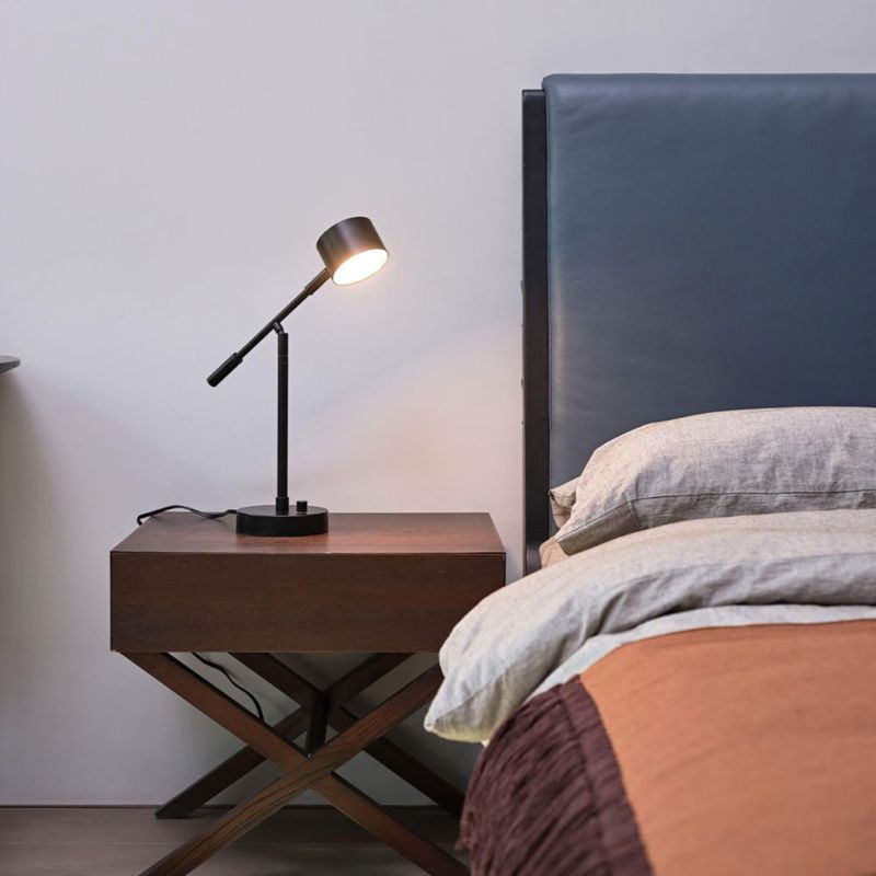 Lámpara de escritorio Globe Electric 41 cm negro mate con puerto USB