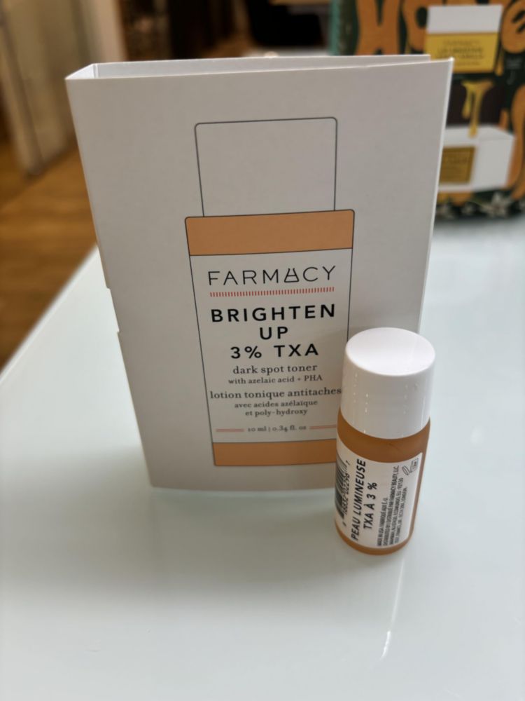 Tónico Farmacy 10 ml TXA Iluminador con Ácido Azelaico y PHA