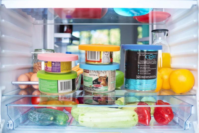 Tapas de silicona para latas Comtim 3 unidades multicolores + cuchara