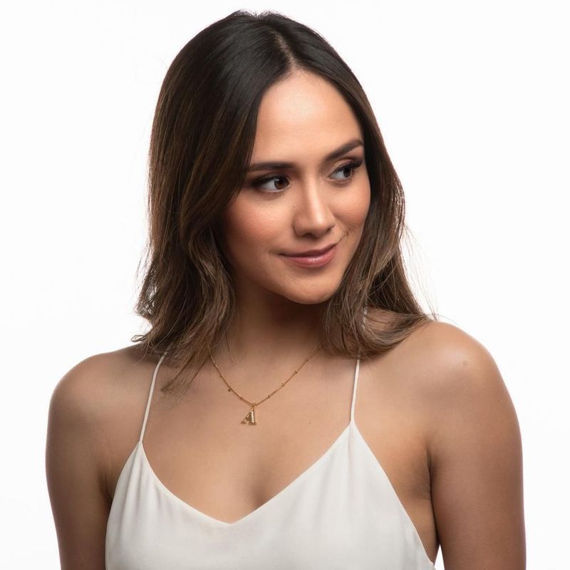 Collar luckyly acero inoxidable con baño de oro 14 k iniciales a - z olga dorado