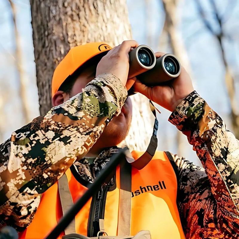 Binoculares Bushnell R3 10x42 mm Prisma Roof BaK4 Antiniebla IPX7 Alta Definición y Gran Luminosidad para Caza Naturaleza y Exterior Verde