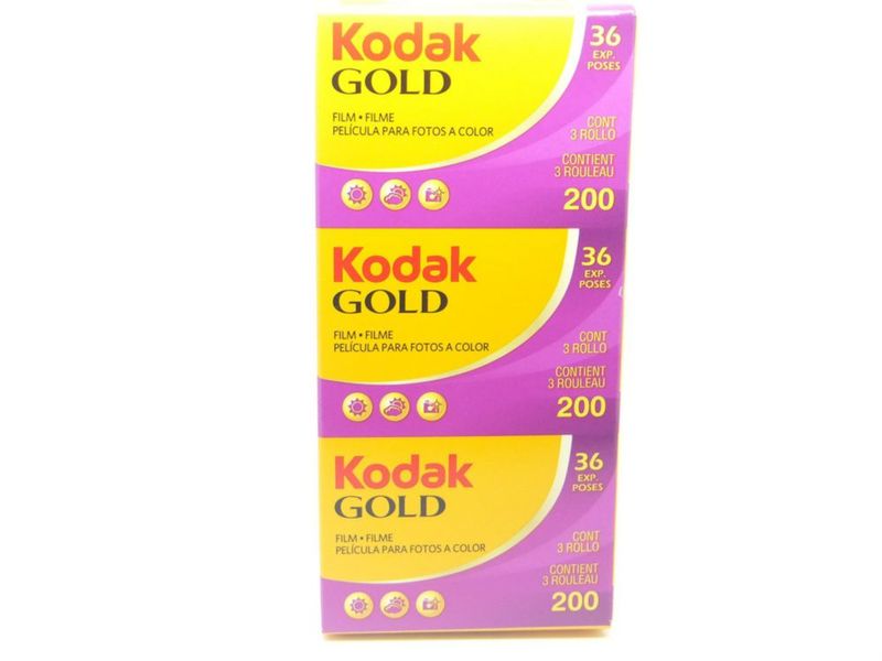 Película Kodak Kodacolor Gold 200 GB 135-36 CN 3 P