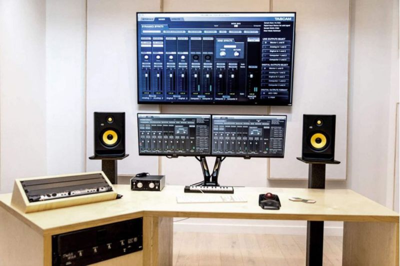 Altavoz para monitor KRK ROKIT7G4 de 7 pulgadas con alimentación eléctrica negro