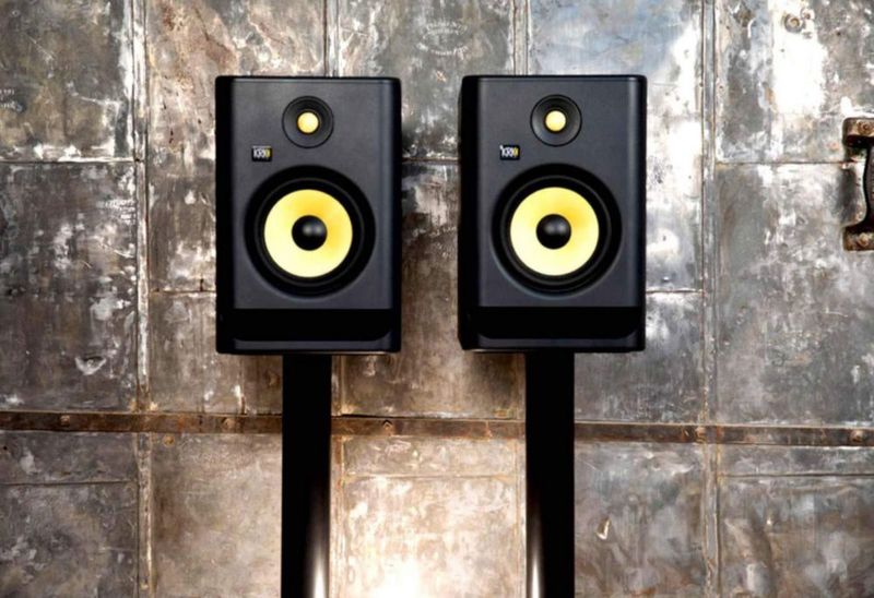 Altavoz para monitor KRK ROKIT7G4 de 7 pulgadas con alimentación eléctrica negro