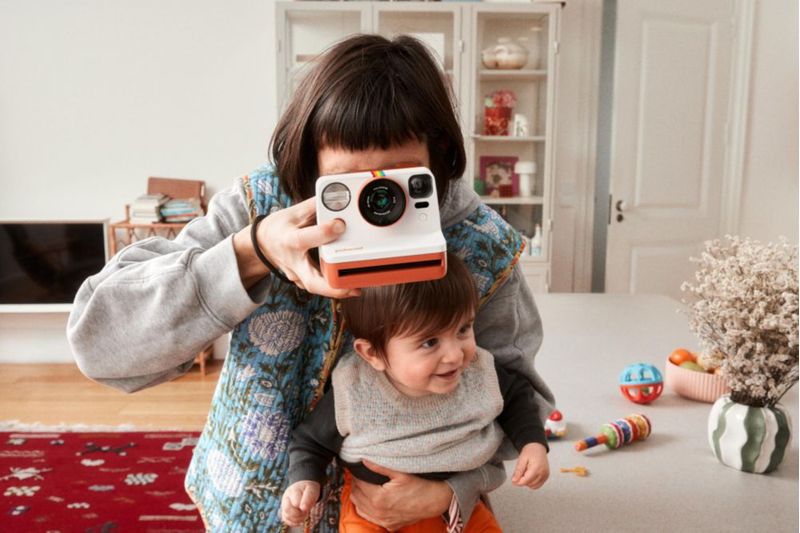 Cámara Instantánea Polaroid Now 3ra Generación Rosa USB-C