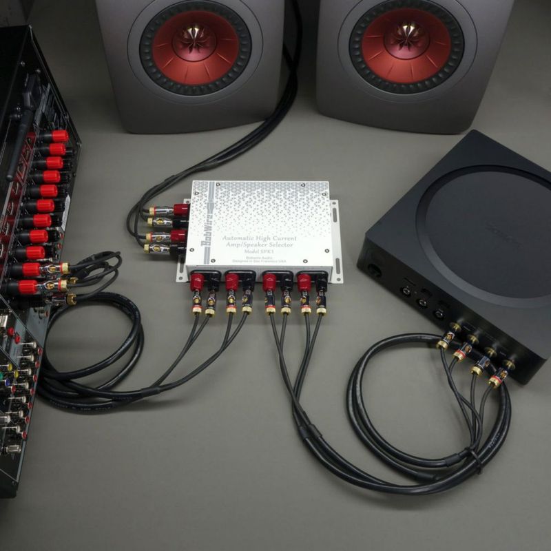 Selector de Parlantes BobWire SPK1 Audio/Disparador 12V