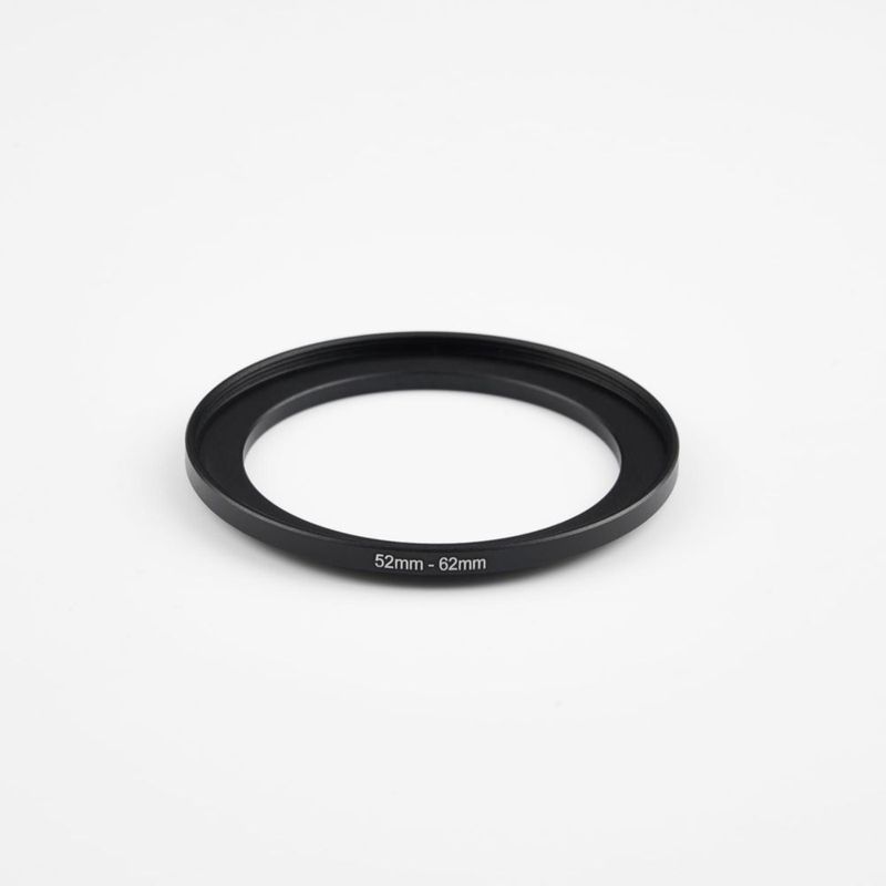 Anillo Adaptador de Paso BETUYESS 52 mm‑67 mm Metálico para Filtros