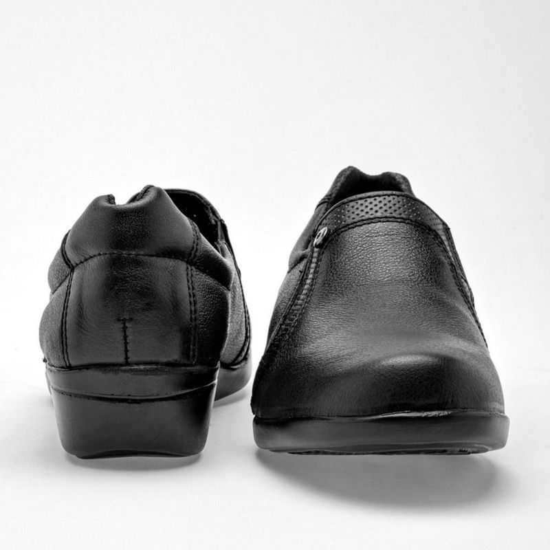 CONFORT CERRADO MORA CONFORT ADRIANA NEGRO TACON 4 cm Piel