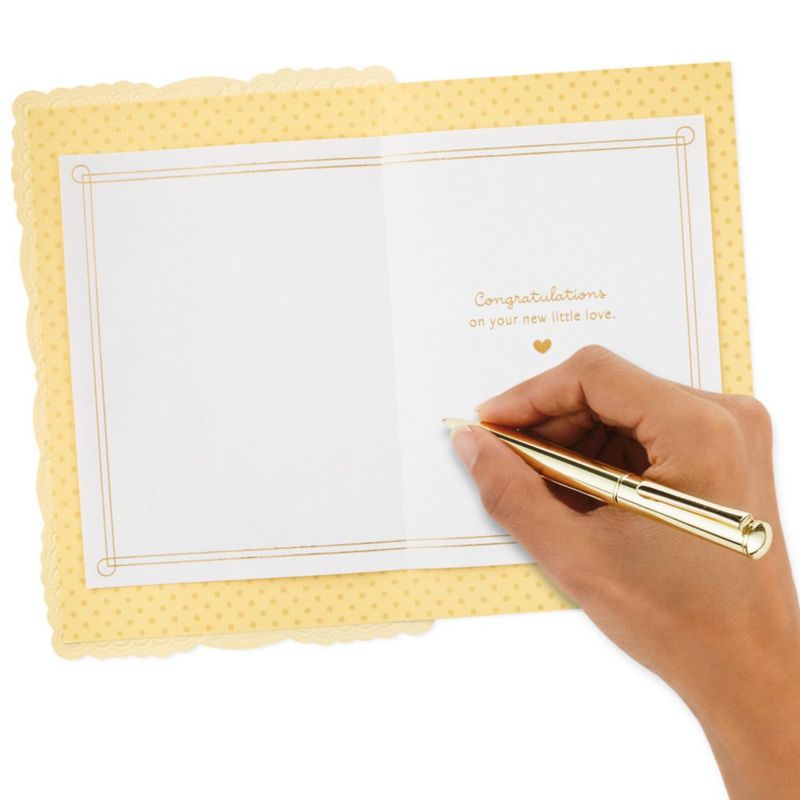 Tarjeta de Baby Shower Hallmark 13 cm x 18 cm Nuevo Pequeño Amor