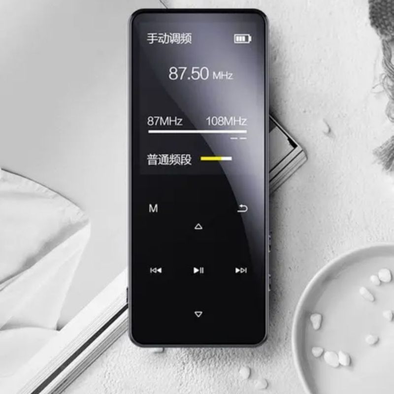 Reproductor Musical Mp3 Mp4 Portátil Con Bluetooth