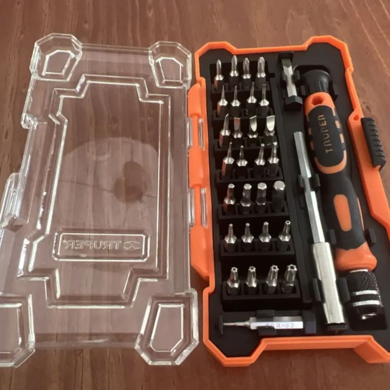 Desarmador de precisión con 30 puntas y extensión
