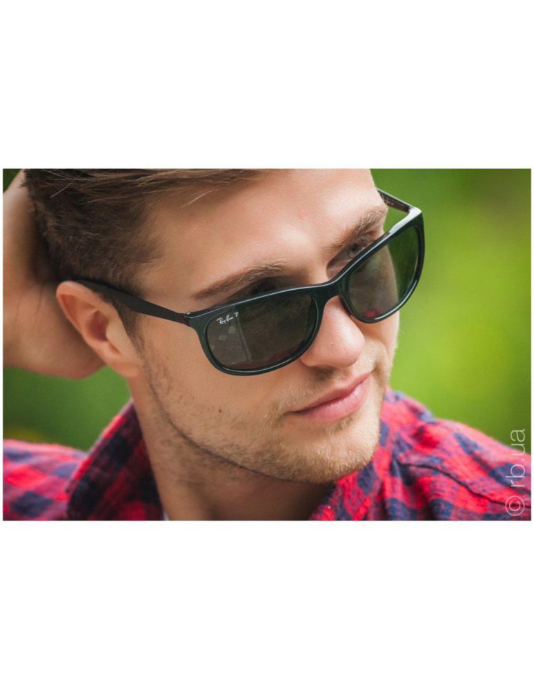 Anteojos Lentes Sol Ray Ban Classic RB4267 6019A 59 Negro/Verde Polarizado