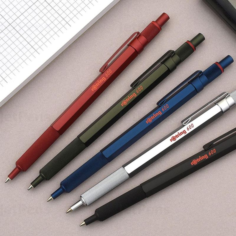 Bolígrafo RoTring 600 de tinta negra de punta media recargable