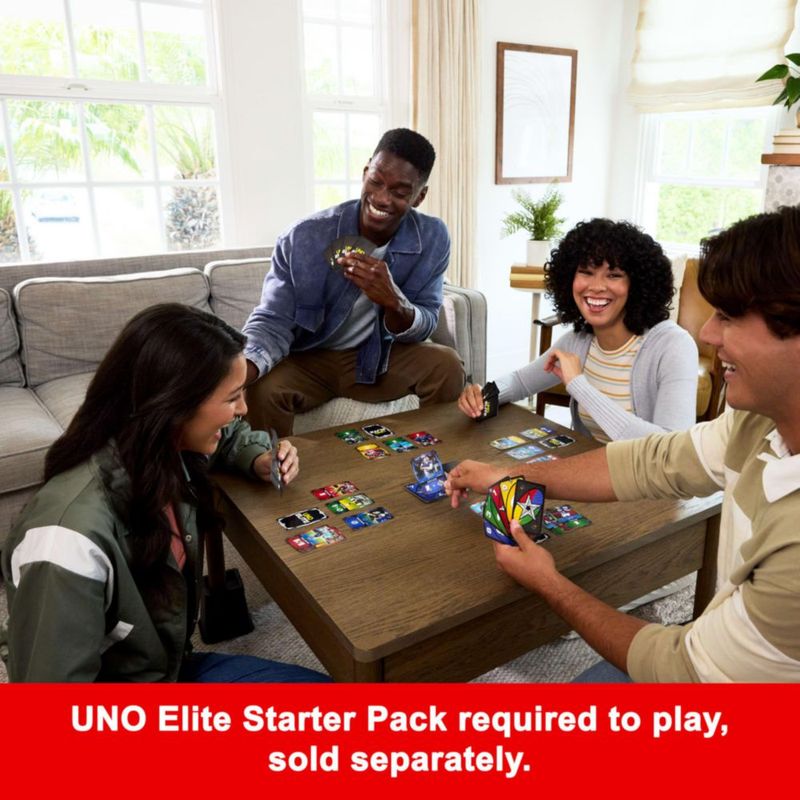 Juego de cartas Mattel Games UNO Elite NFL Draft con 4 cartas floreadas