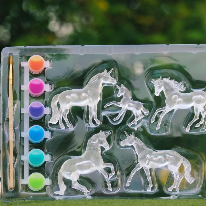Set artesanal Breyer Horses Stablemates Suncatcher Unicorn 1:32