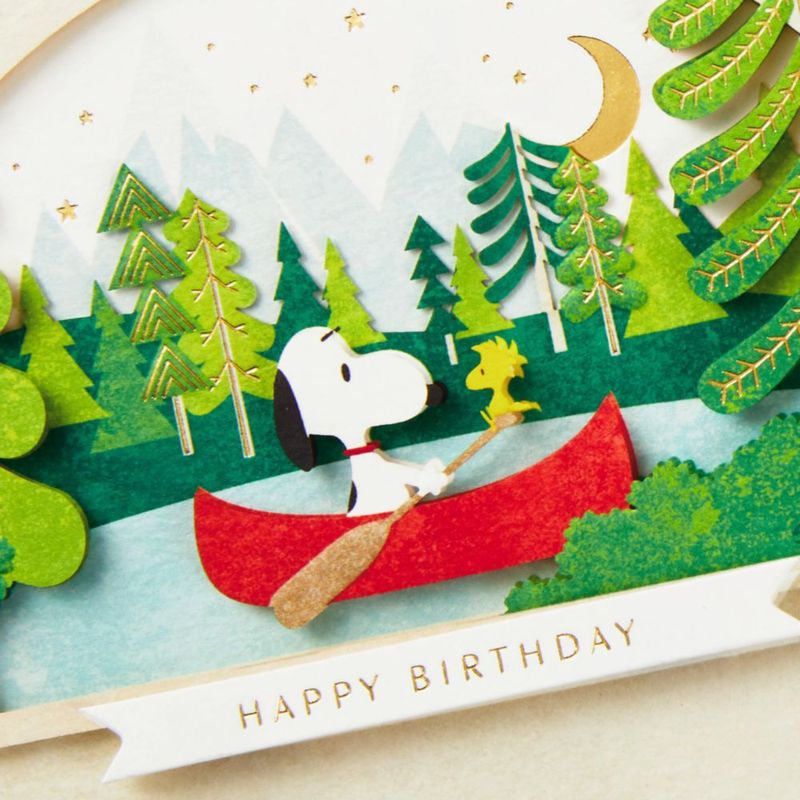 Tarjeta de cumpleaños Hallmark Peanuts Snoopy y Woodstock en canoa 13 × 18 cm