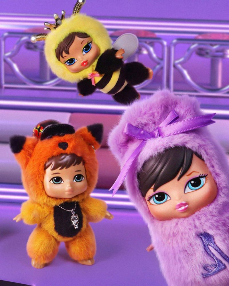 Figura de peluche Bratz Bratziez Iconz 20 cm Caja Sorpresa