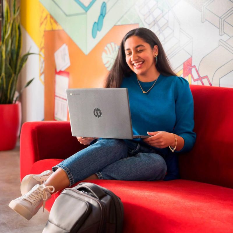 Portátil HP Essential 356 cm Intel Celeron 64 GB