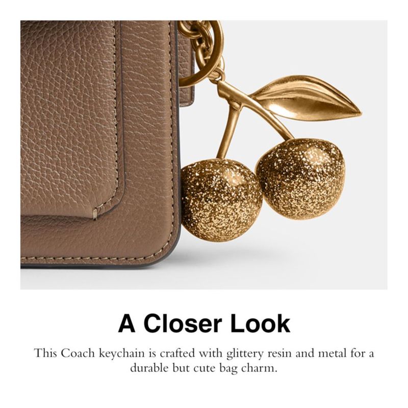 Colgante de cereza de resina brillante Coach 8 cm para bolso y llavero